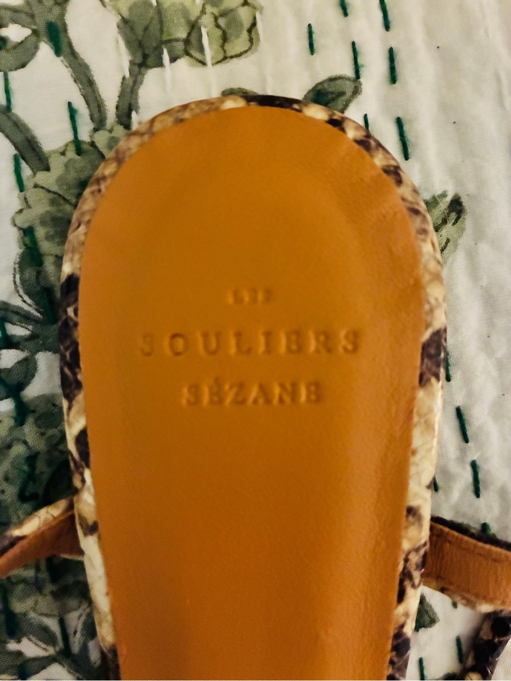 NIB Sezane Gloria Low Sandals in Ecru Python - Picture 6 of 9